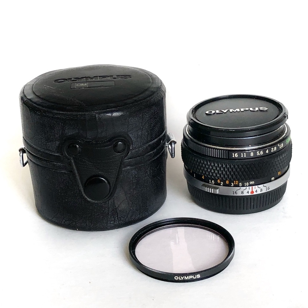 Olympus OM-SYSTEM F. Zuiko Auto-S 1:1.8 50mm Camera Lens Mount SN 595571 Japan